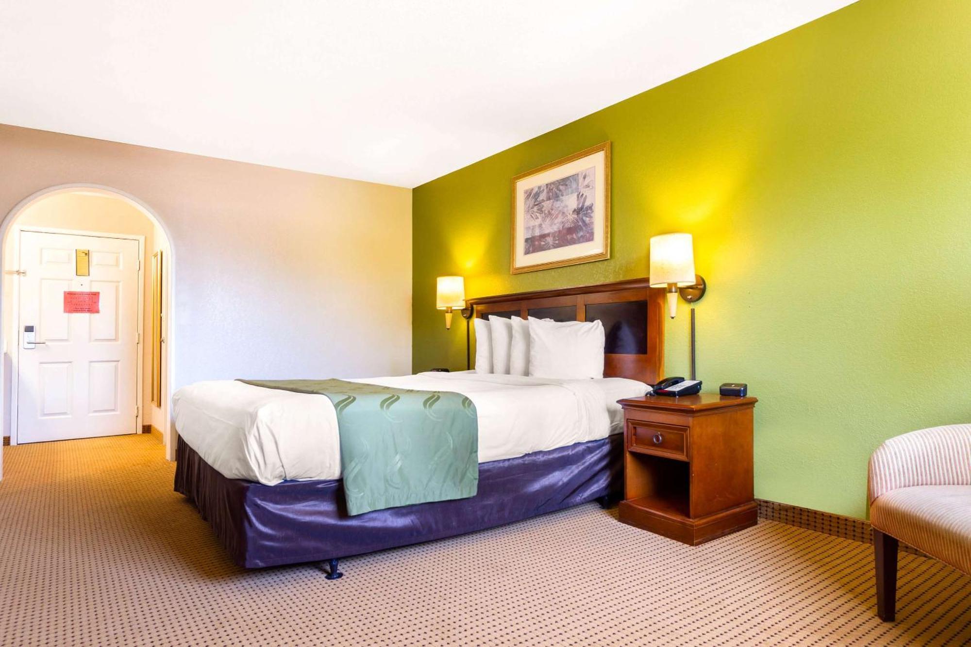 אובורן Rodeway Inn מראה חיצוני תמונה