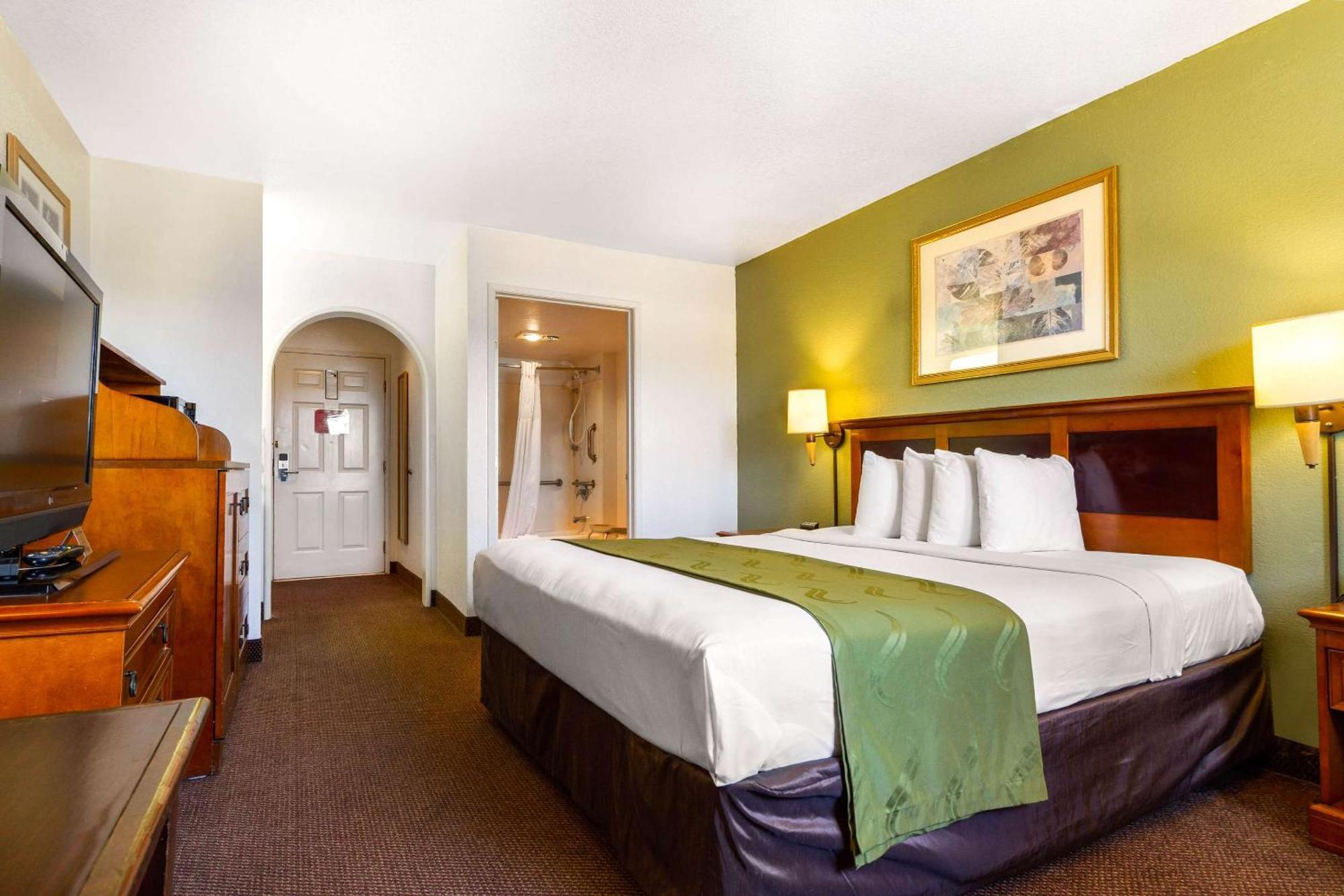 אובורן Rodeway Inn מראה חיצוני תמונה
