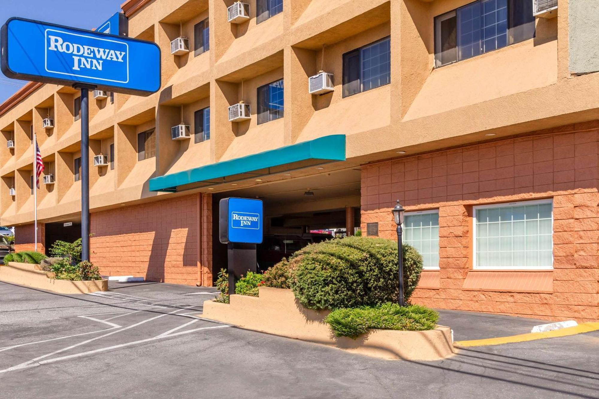 אובורן Rodeway Inn מראה חיצוני תמונה