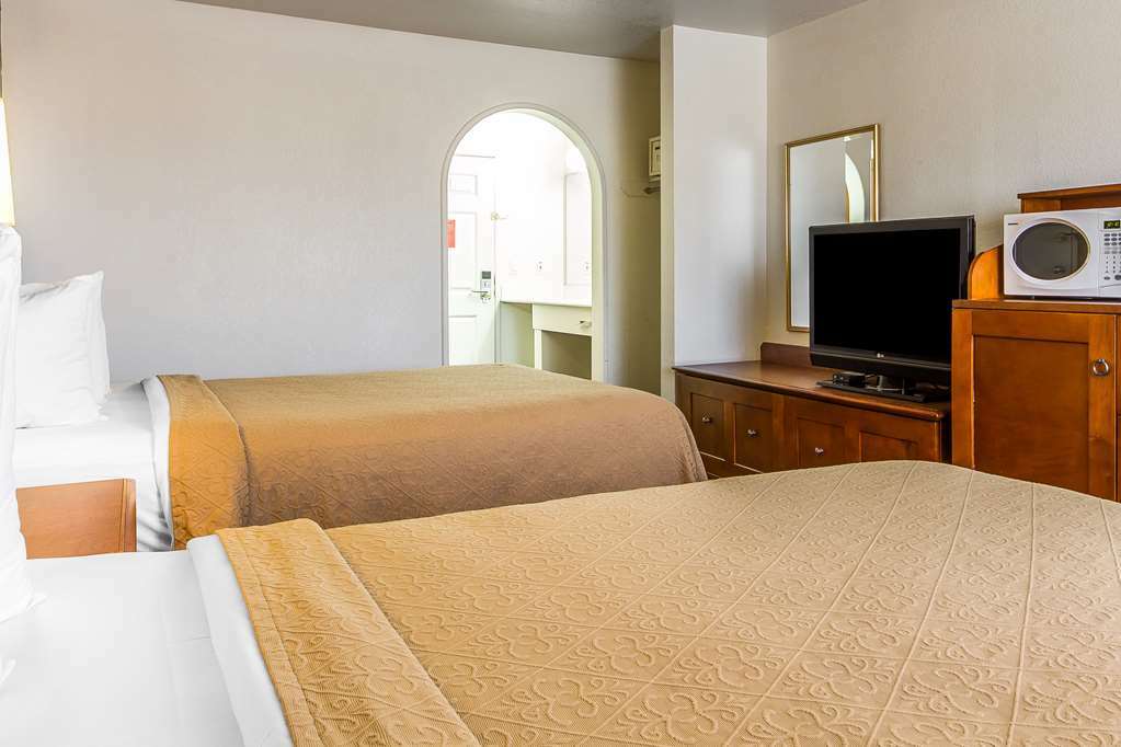 אובורן Rodeway Inn חדר תמונה