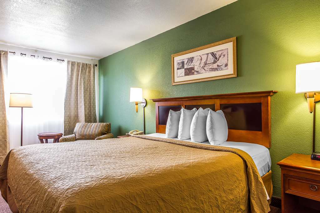 אובורן Rodeway Inn חדר תמונה