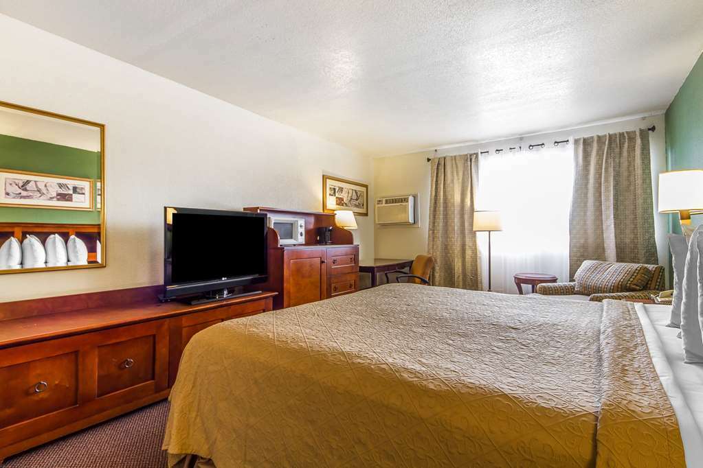 אובורן Rodeway Inn חדר תמונה