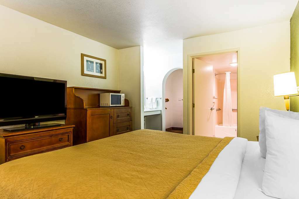 אובורן Rodeway Inn חדר תמונה